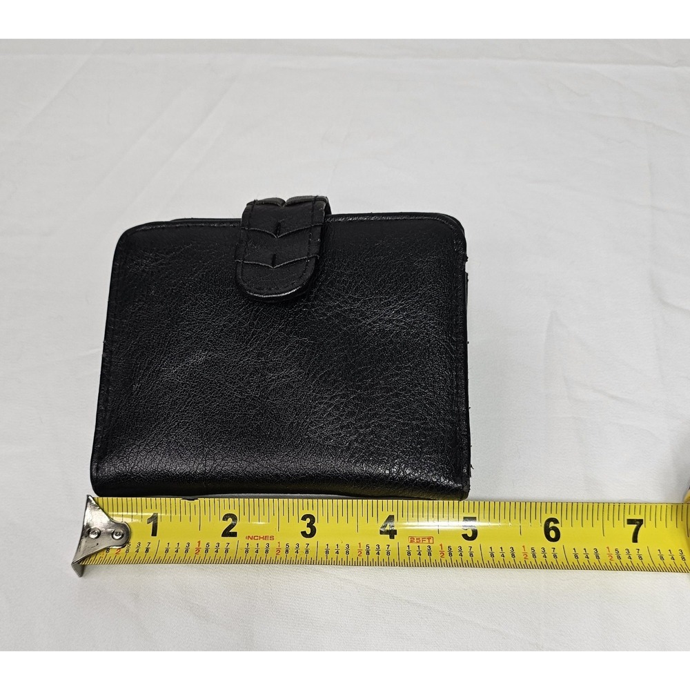 Guang Tong [On Snap] Wallet 5x4 Bi-Fold W/Flip Inside.‎ No Material Tag Inside